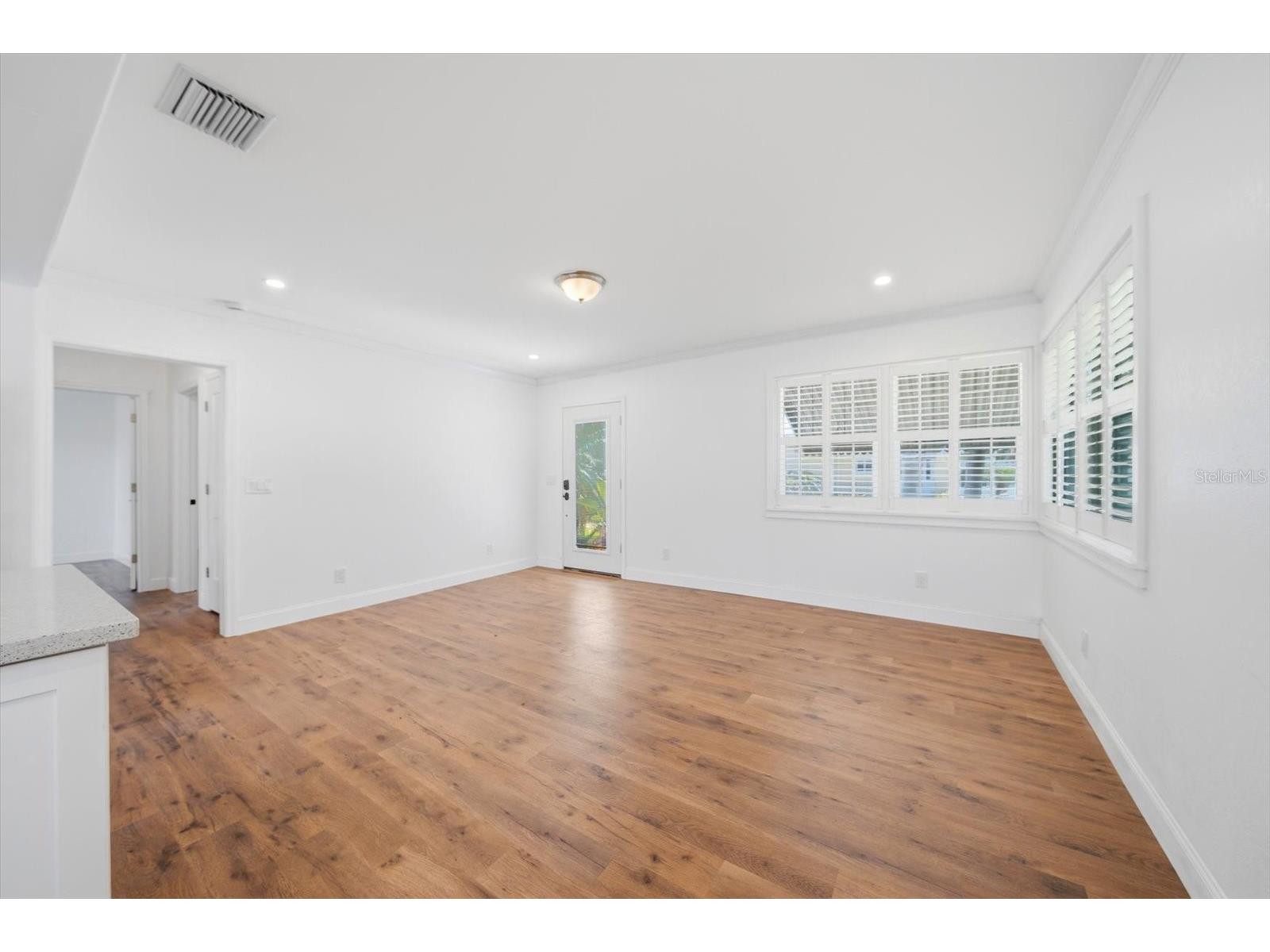 5617 30th Avenue S Gulfport FL 33707 TB8510531 image4