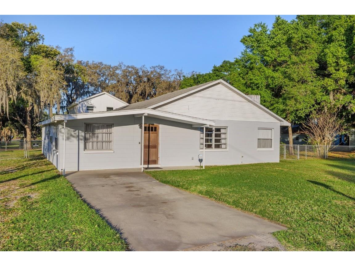 5617 5th Street Zephyrhills FL 33542 T3513068 image1