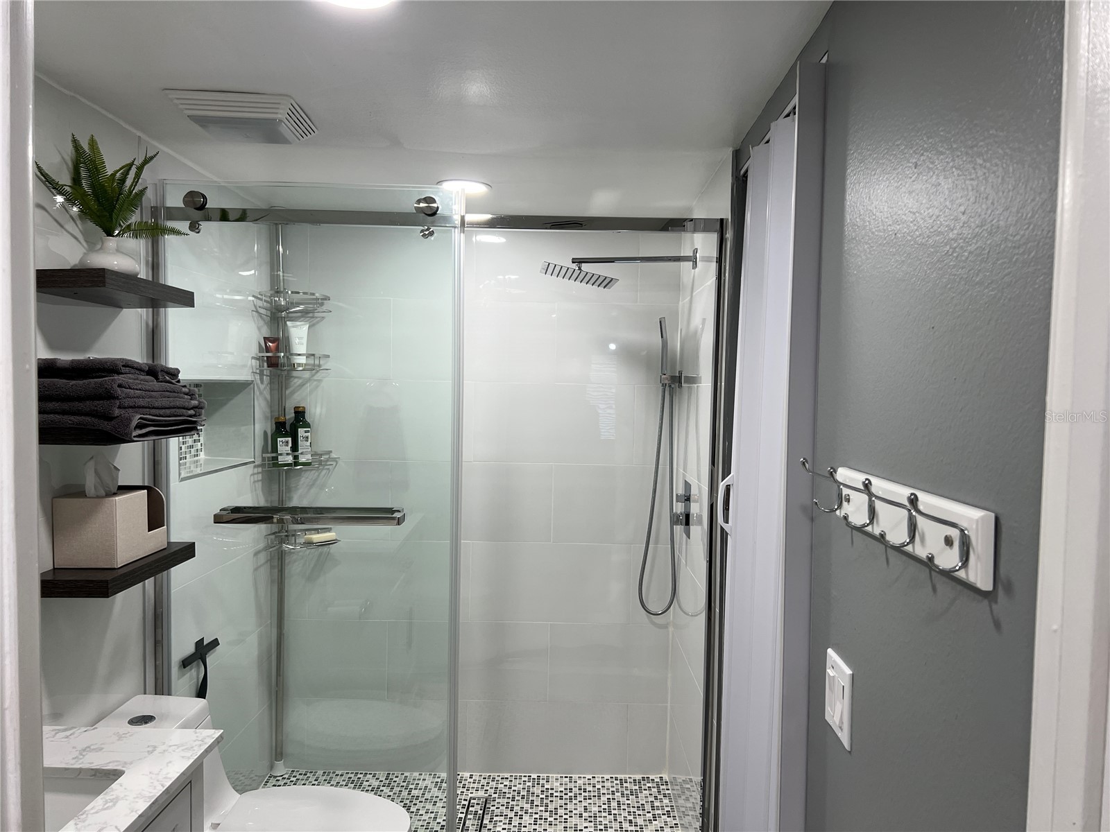 5617 Ashton Lake Drive #1 Sarasota FL 34231 A4650266 image33