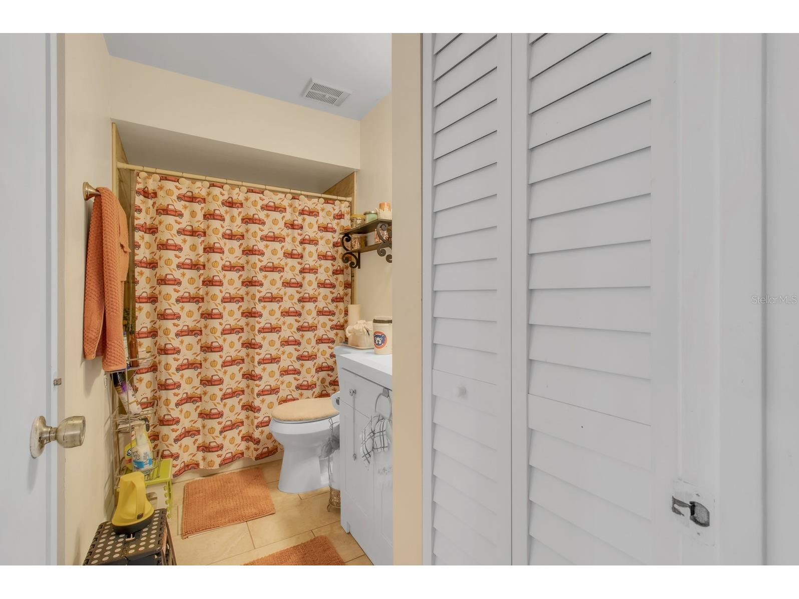 5617 Blue Shadows Court #66-4 Orlando FL 32811 V4945186 image21
