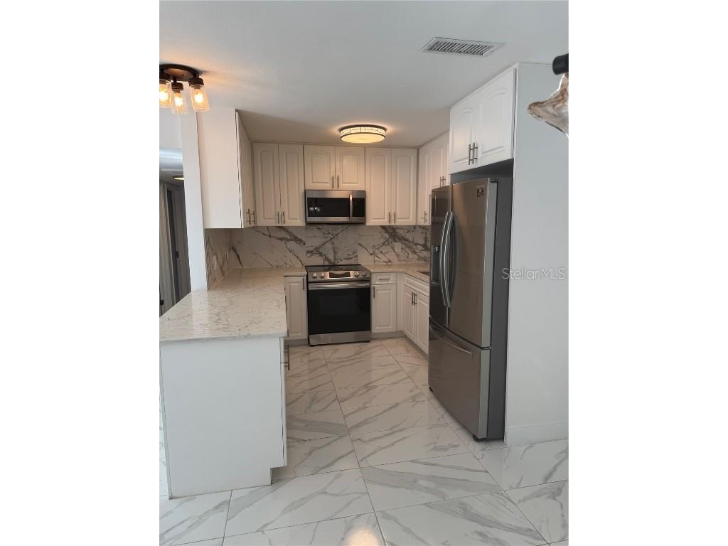 5617 Gateway Drive Tampa FL 33615 TB8450731 image11