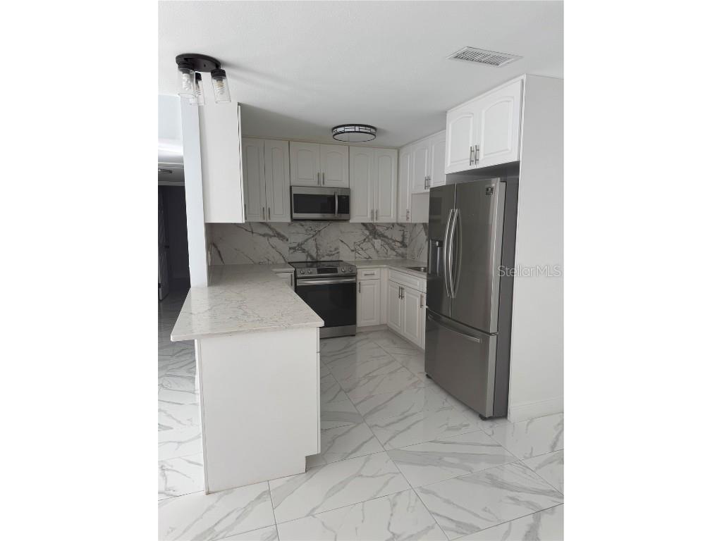 5617 Gateway Drive Tampa FL 33615 TB8450731 image13