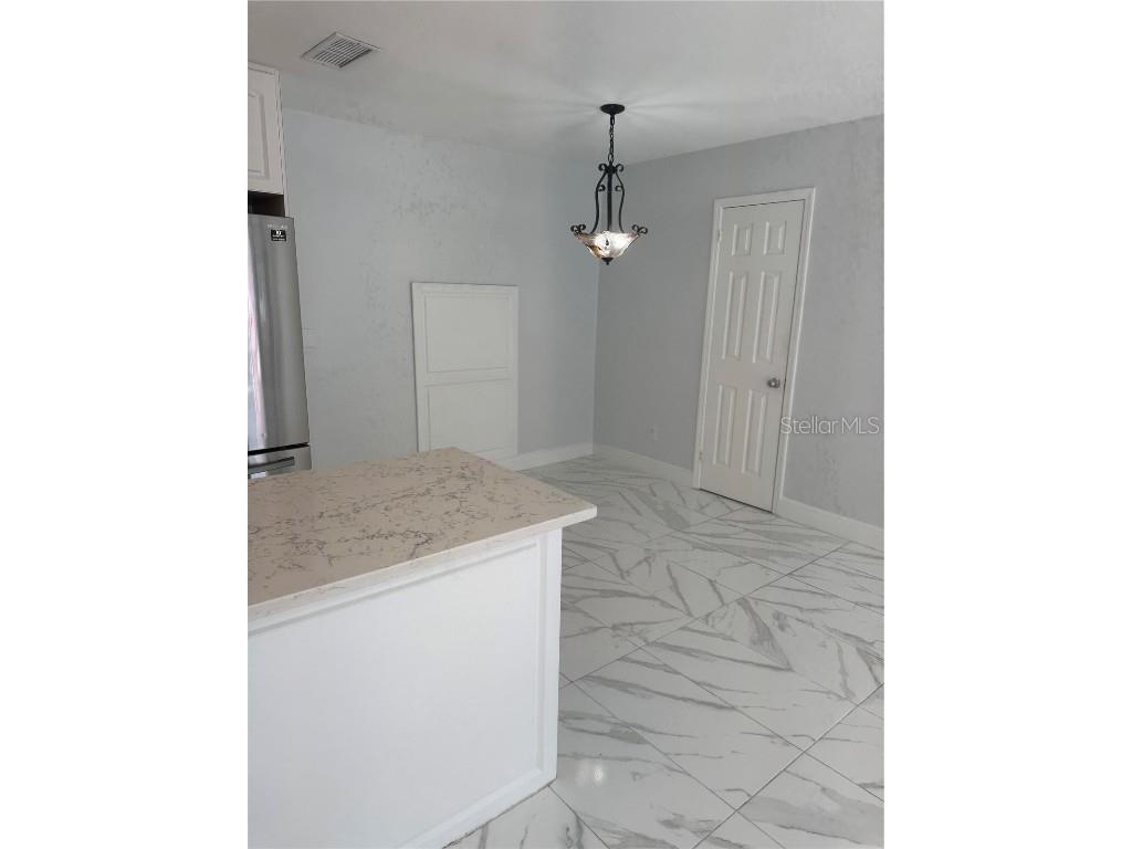 5617 Gateway Drive Tampa FL 33615 TB8450731 image7