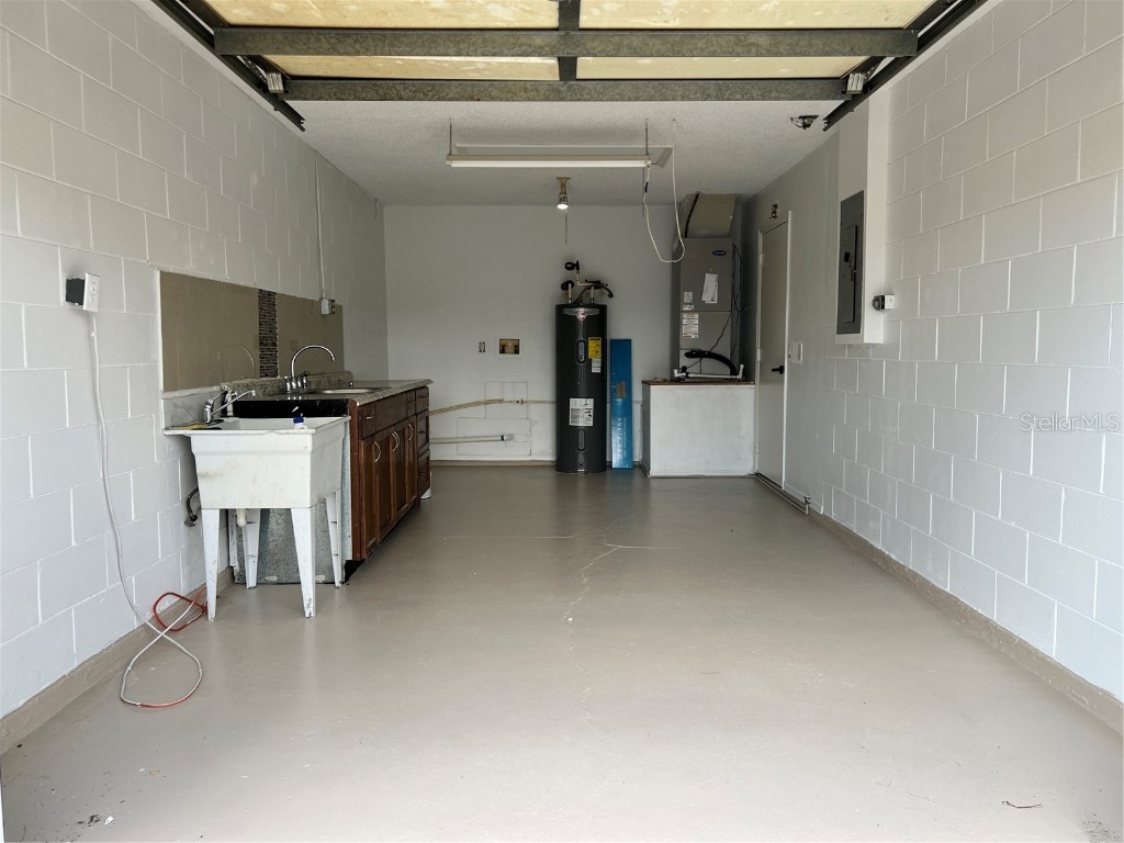 5617 Golf Club Parkway Orlando FL 32808 S5131864 image15