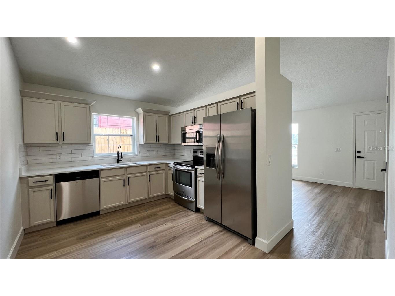 5617 Golf Club Parkway Orlando FL 32808 S5131864 image5