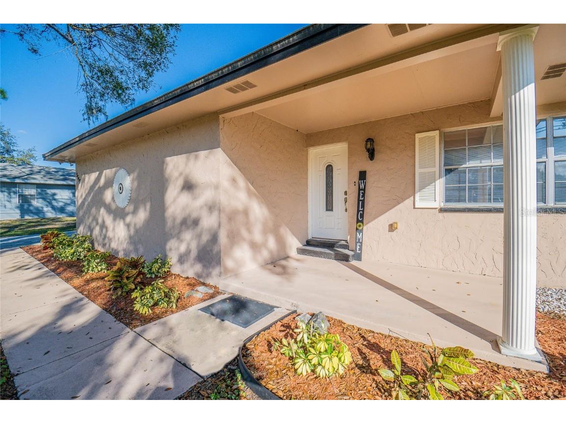 5617 Lake Luther Road Lakeland FL 33805 L4934549 image1