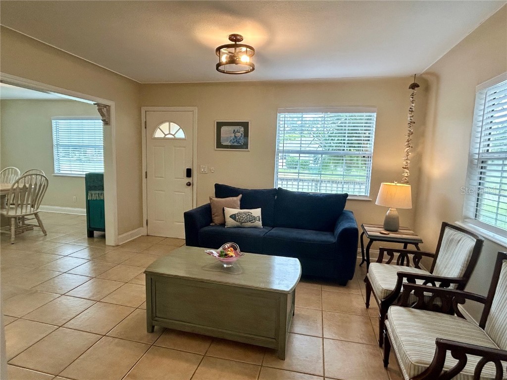 5618 20th Avenue S Gulfport FL 33707 TB8459148 image3