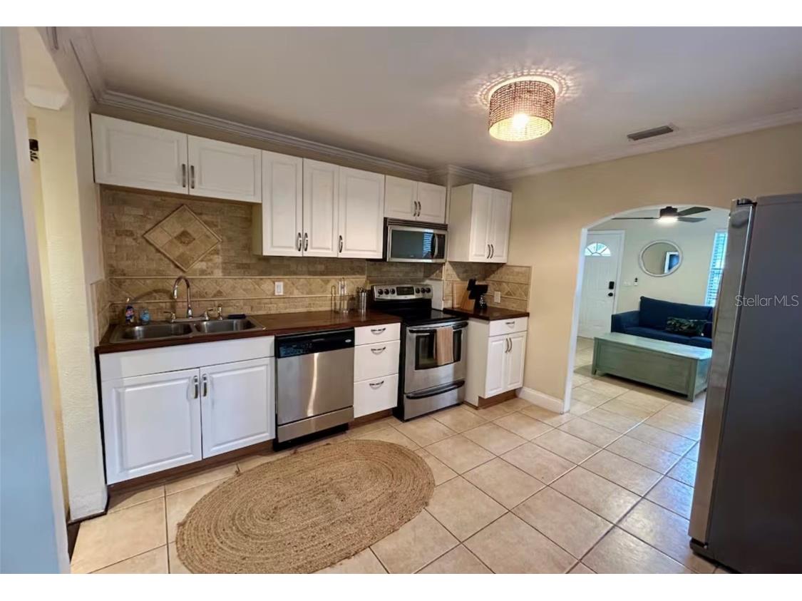 5618 20th Avenue S Gulfport FL 33707 TB8459148 image6