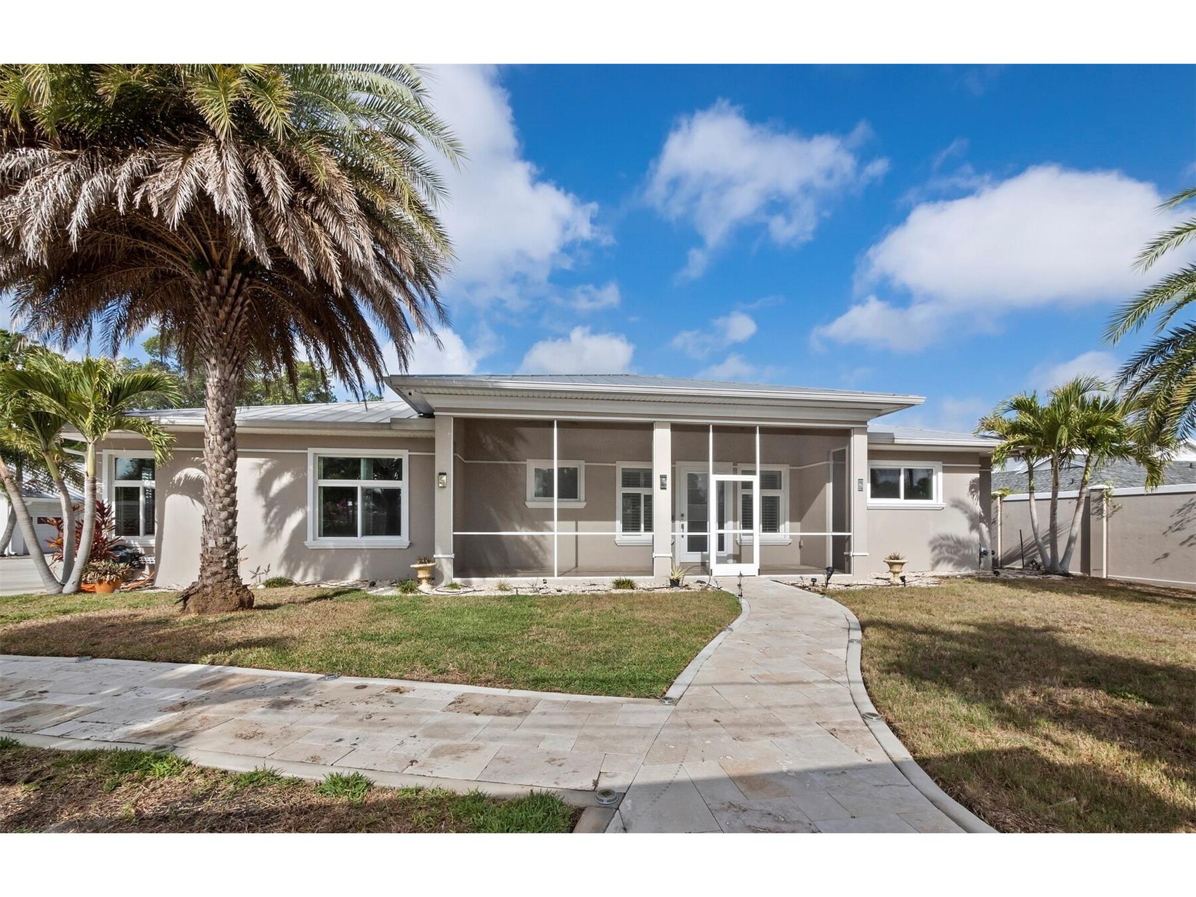 5618 Britannia Drive Sarasota FL 34231 A4688782 image2