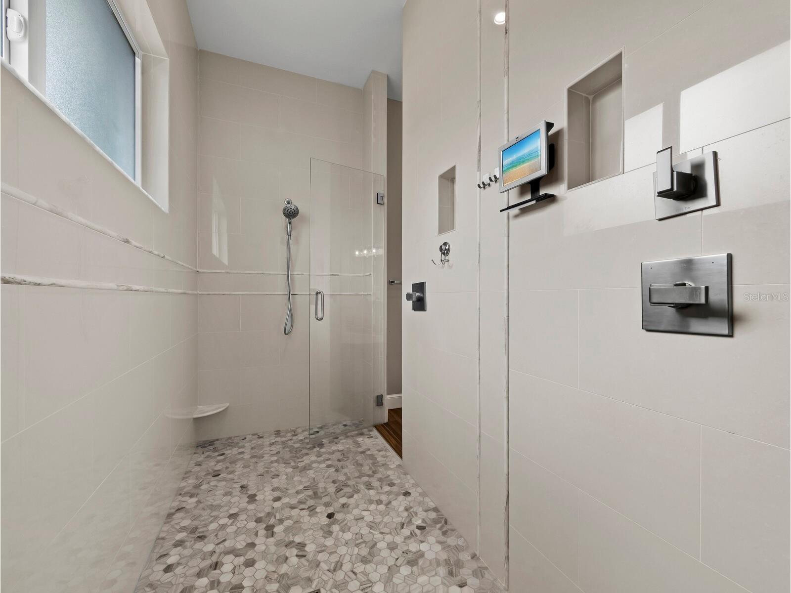 5618 Britannia Drive Sarasota FL 34231 A4688782 image30