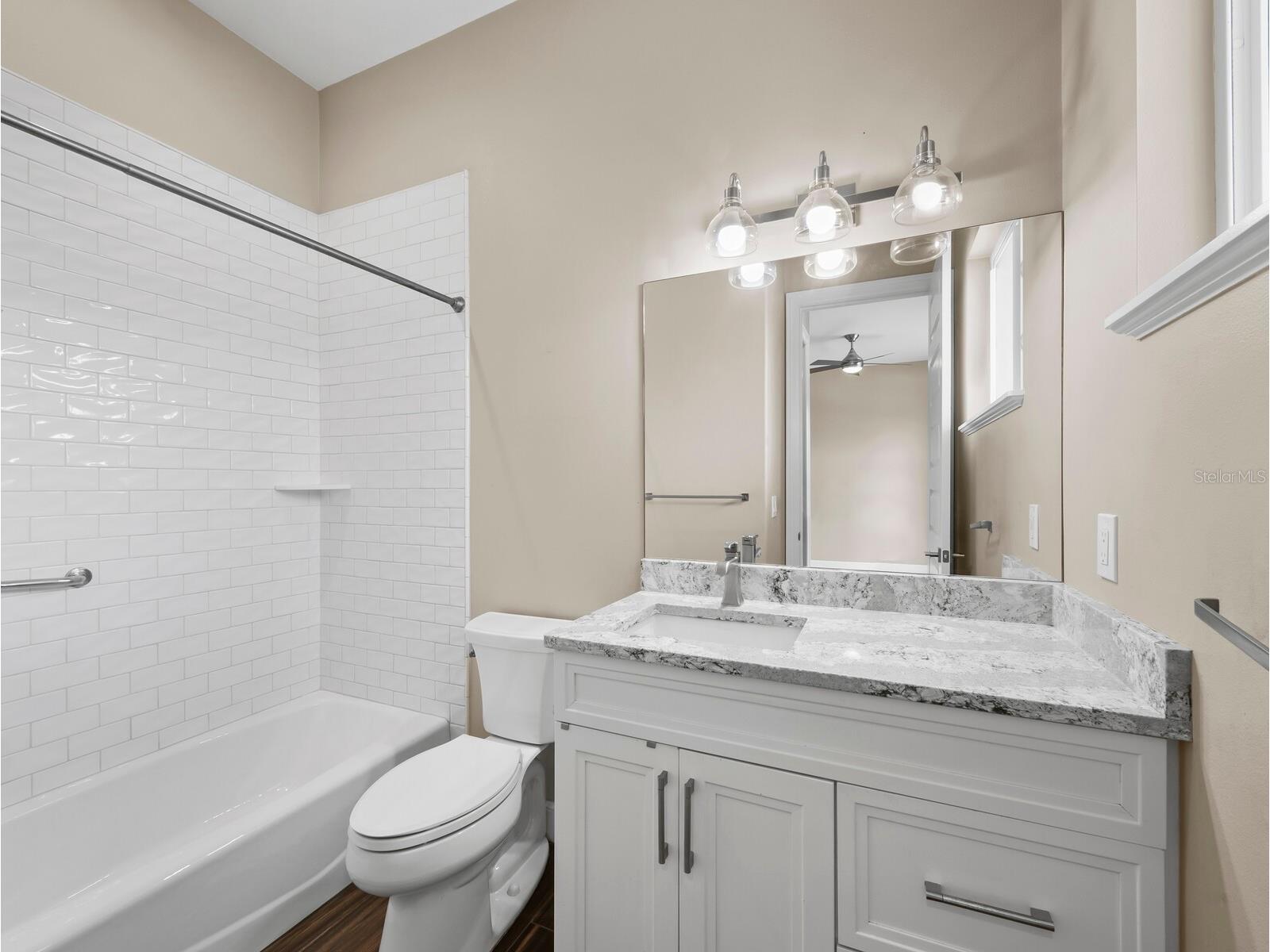 5618 Britannia Drive Sarasota FL 34231 A4688782 image36