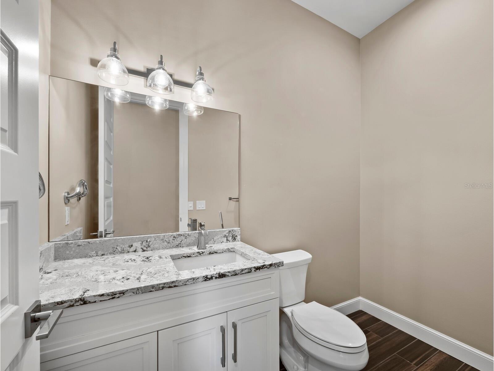 5618 Britannia Drive Sarasota FL 34231 A4688782 image42