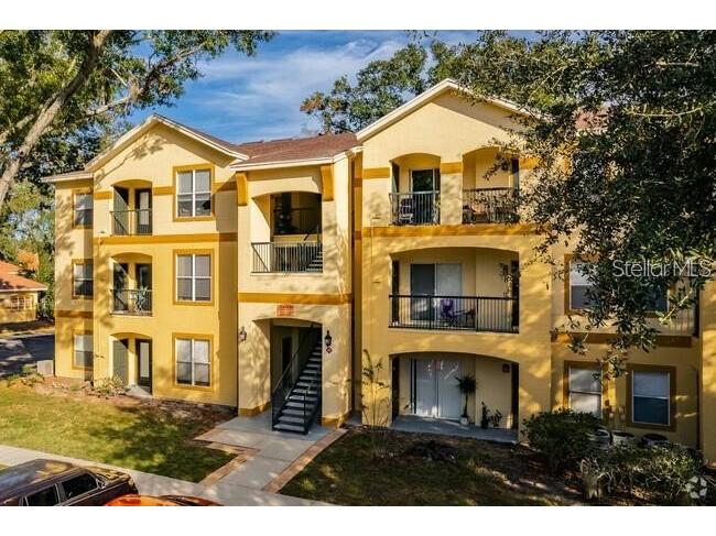 5618 Pinnacle Heights Circle #201 Tampa FL 33624 T3463057 image1