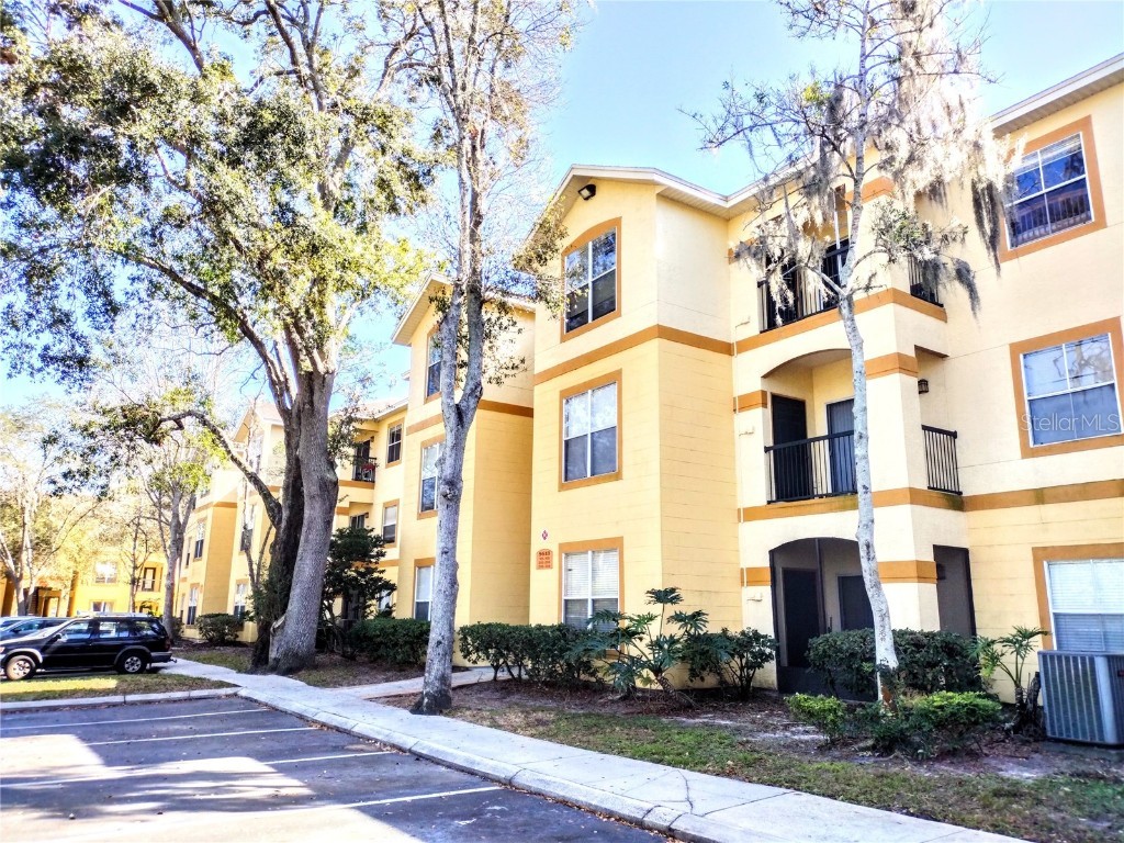 5618 Pinnacle Heights Circle #207 Tampa FL 33624 T3428159 image1