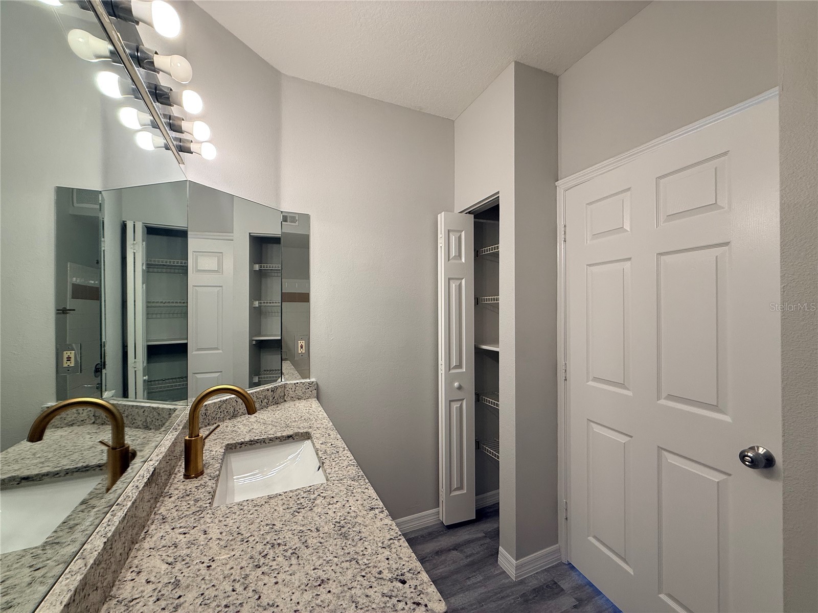 5618 Pinnacle Heights Circle #305 Tampa FL 33624 TB8519115 image13