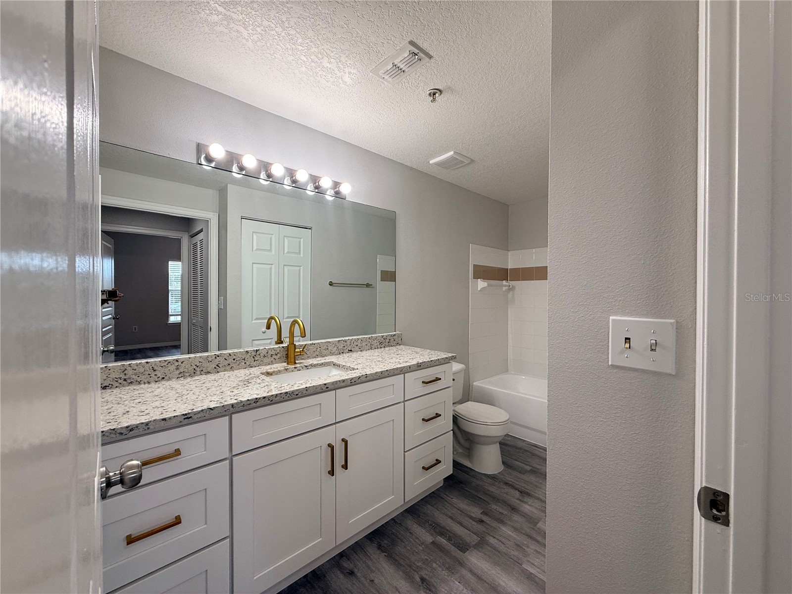 5618 Pinnacle Heights Circle #305 Tampa FL 33624 TB8519115 image9