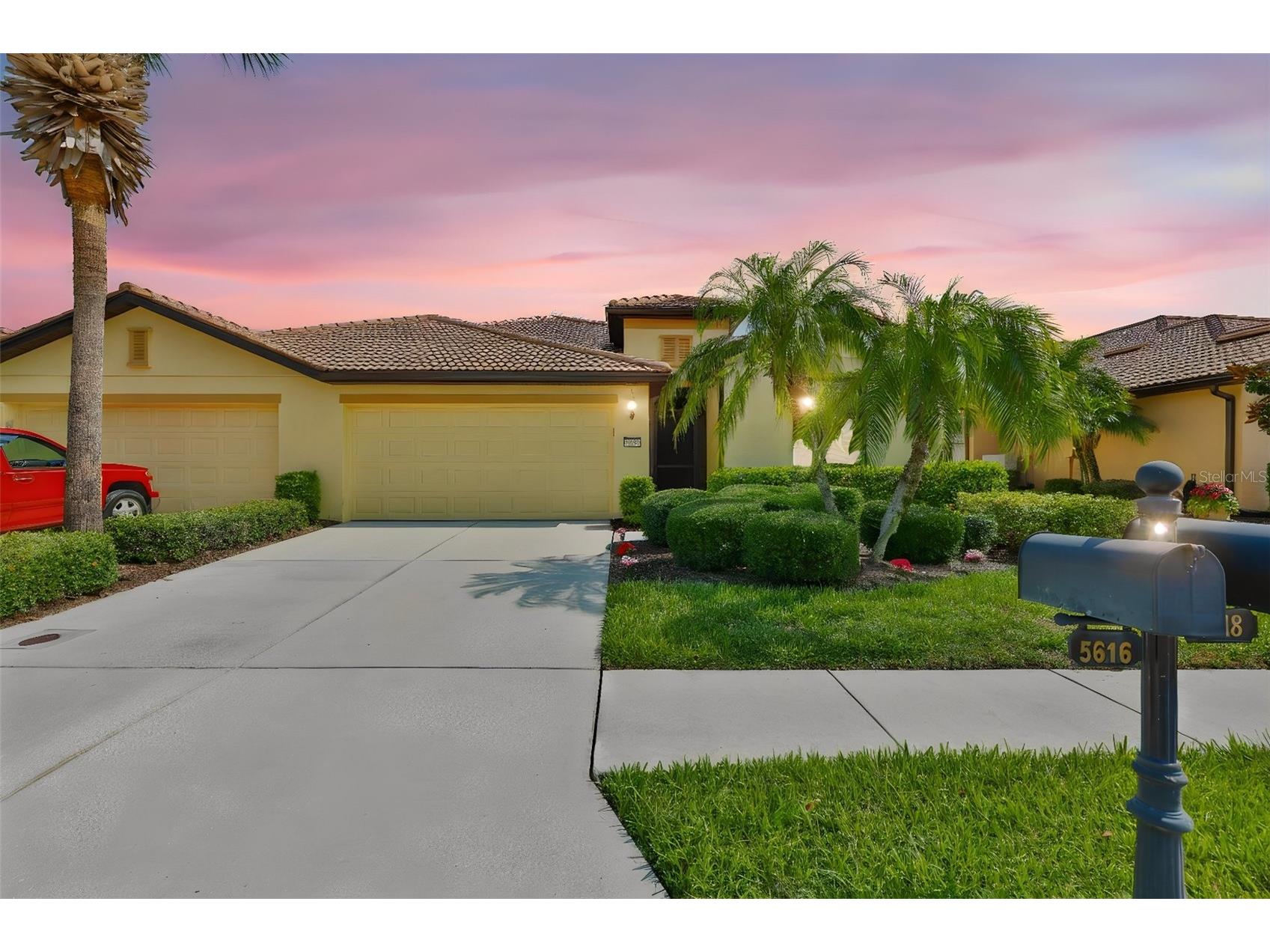5618 Sunset Falls Drive Apollo Beach FL 33572 TB8525443 image1
