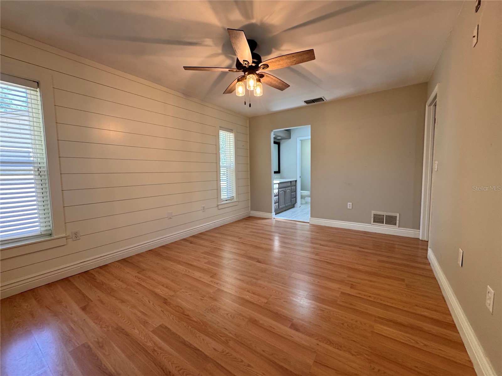 5619 Colonial Oaks Boulevard Sarasota FL 34232 A4684948 image11