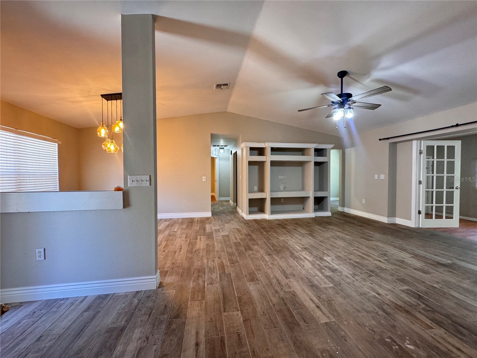 5619 Colonial Oaks Boulevard Sarasota FL 34232 A4684948 image4