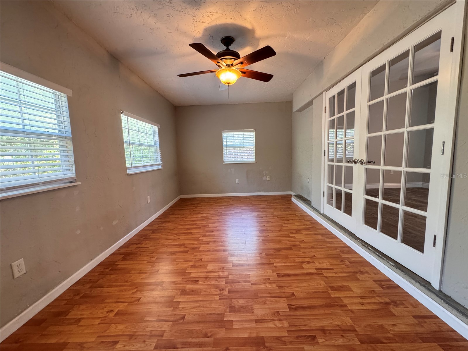 5619 Colonial Oaks Boulevard Sarasota FL 34232 A4684948 image9