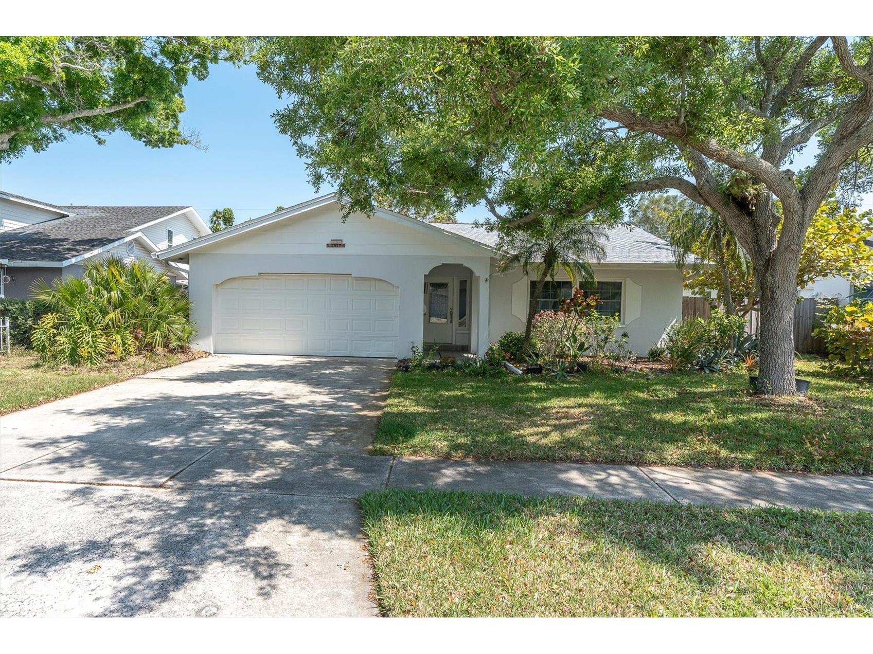 5619 Denver Street NE Saint Petersburg FL 33703 TB8489852 image1