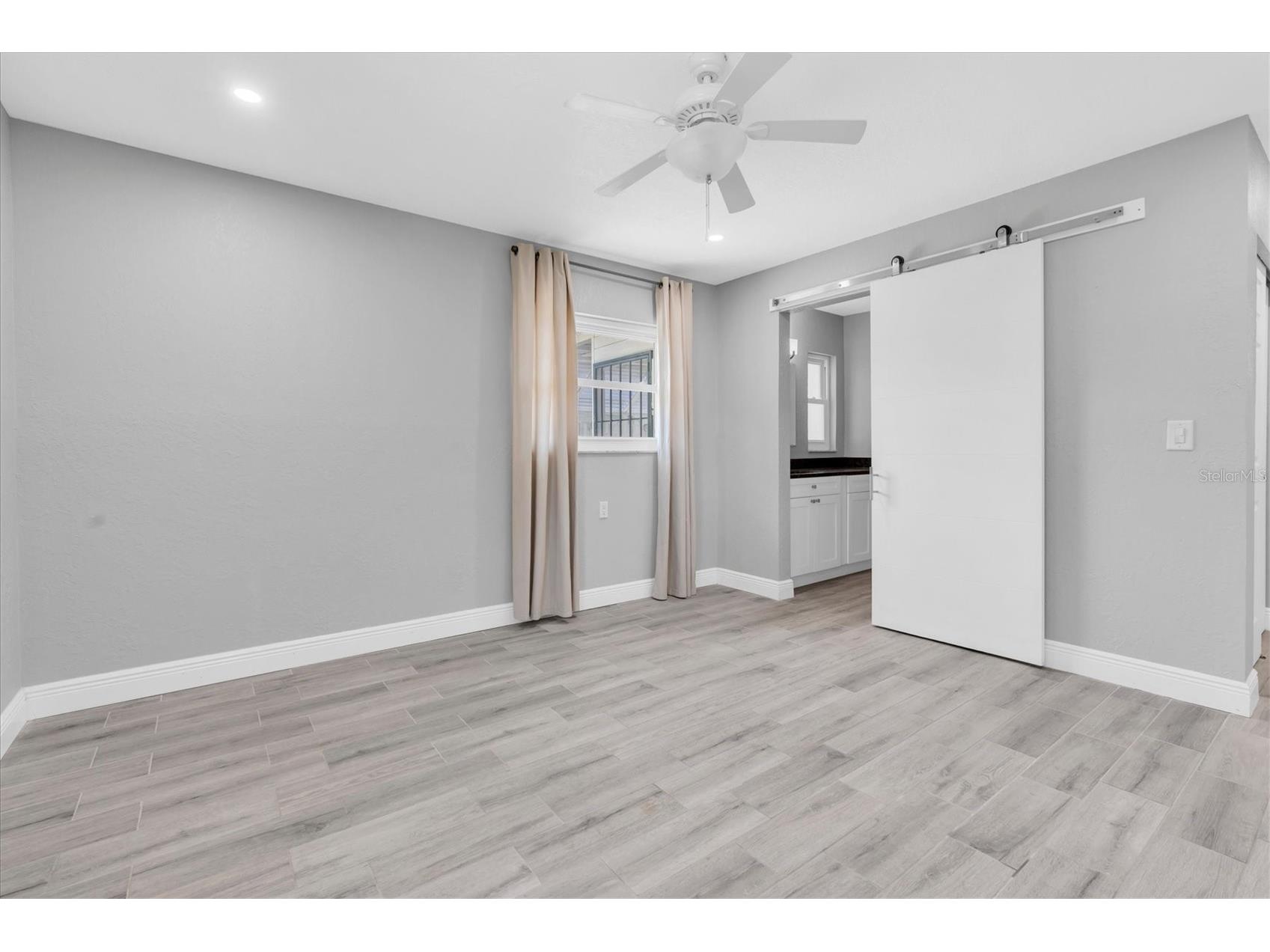 5619 Denver Street NE Saint Petersburg FL 33703 TB8489852 image18