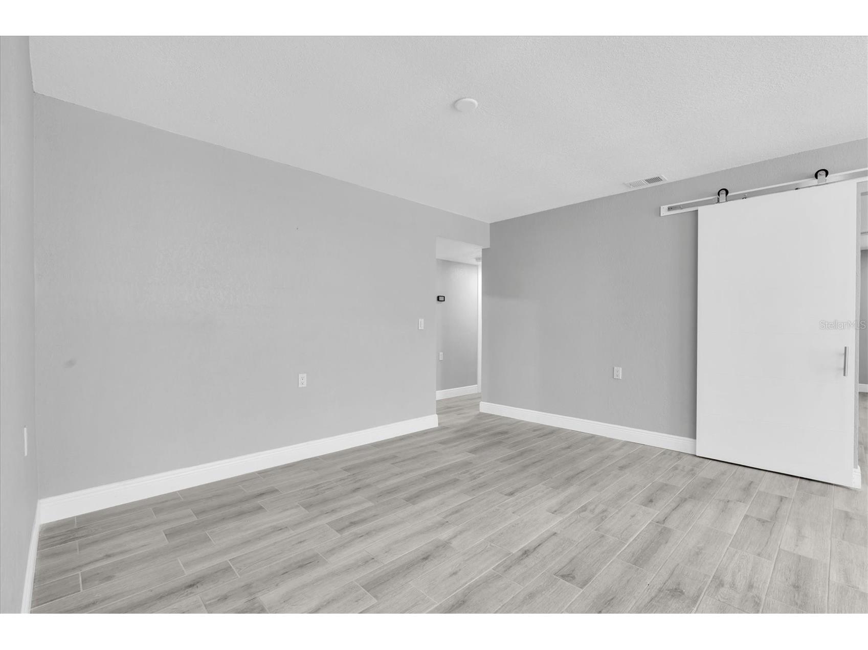 5619 Denver Street NE Saint Petersburg FL 33703 TB8489852 image32