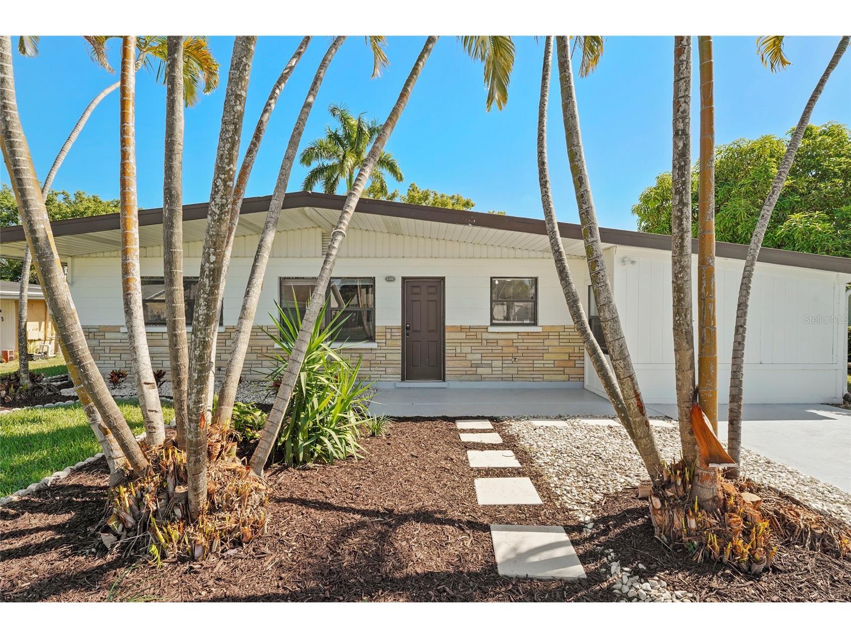 5619 New York Avenue Sarasota FL 34231 A4664577 image1