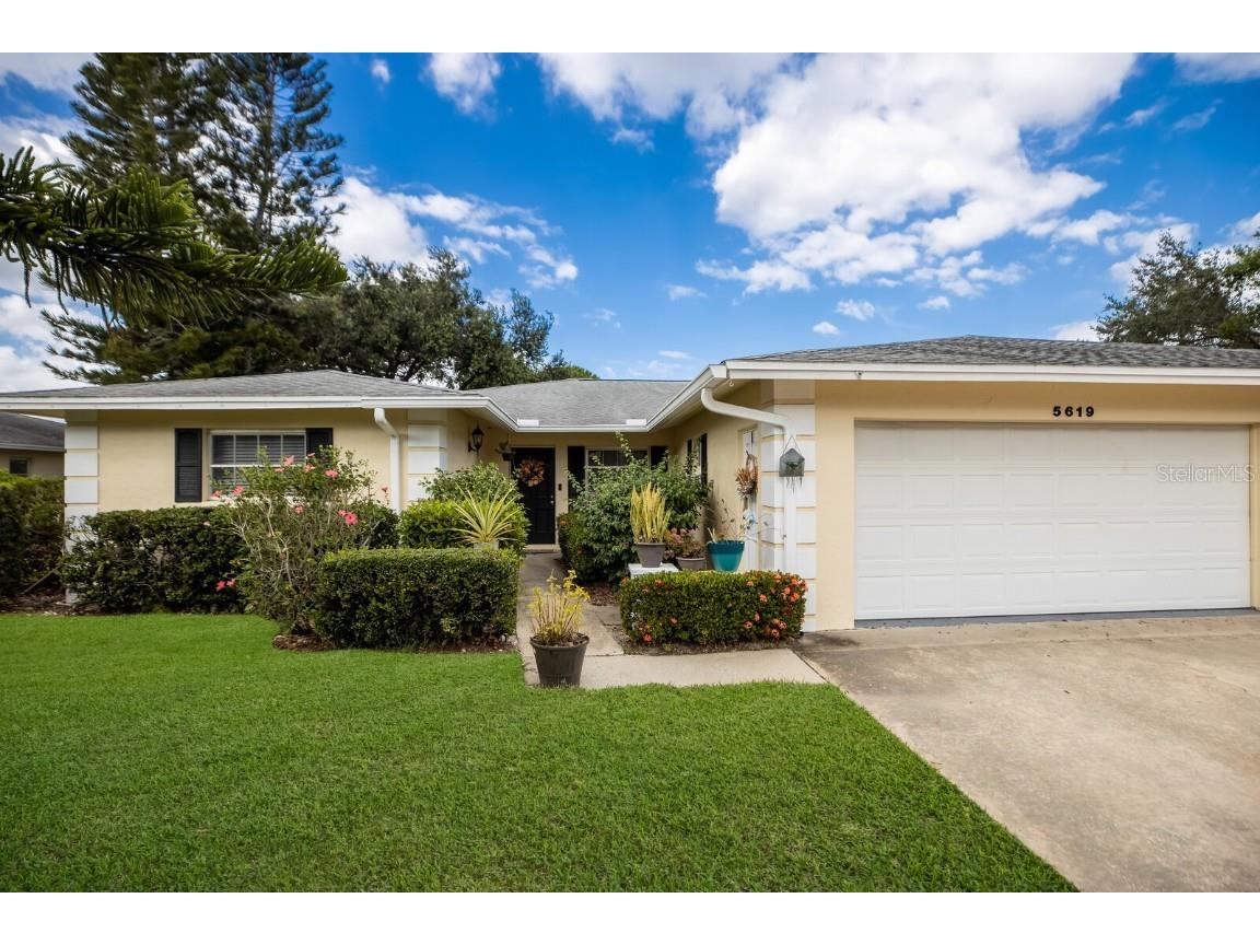 5619 Palm Aire Drive #V-104 Sarasota FL 34243 A4551147 image1