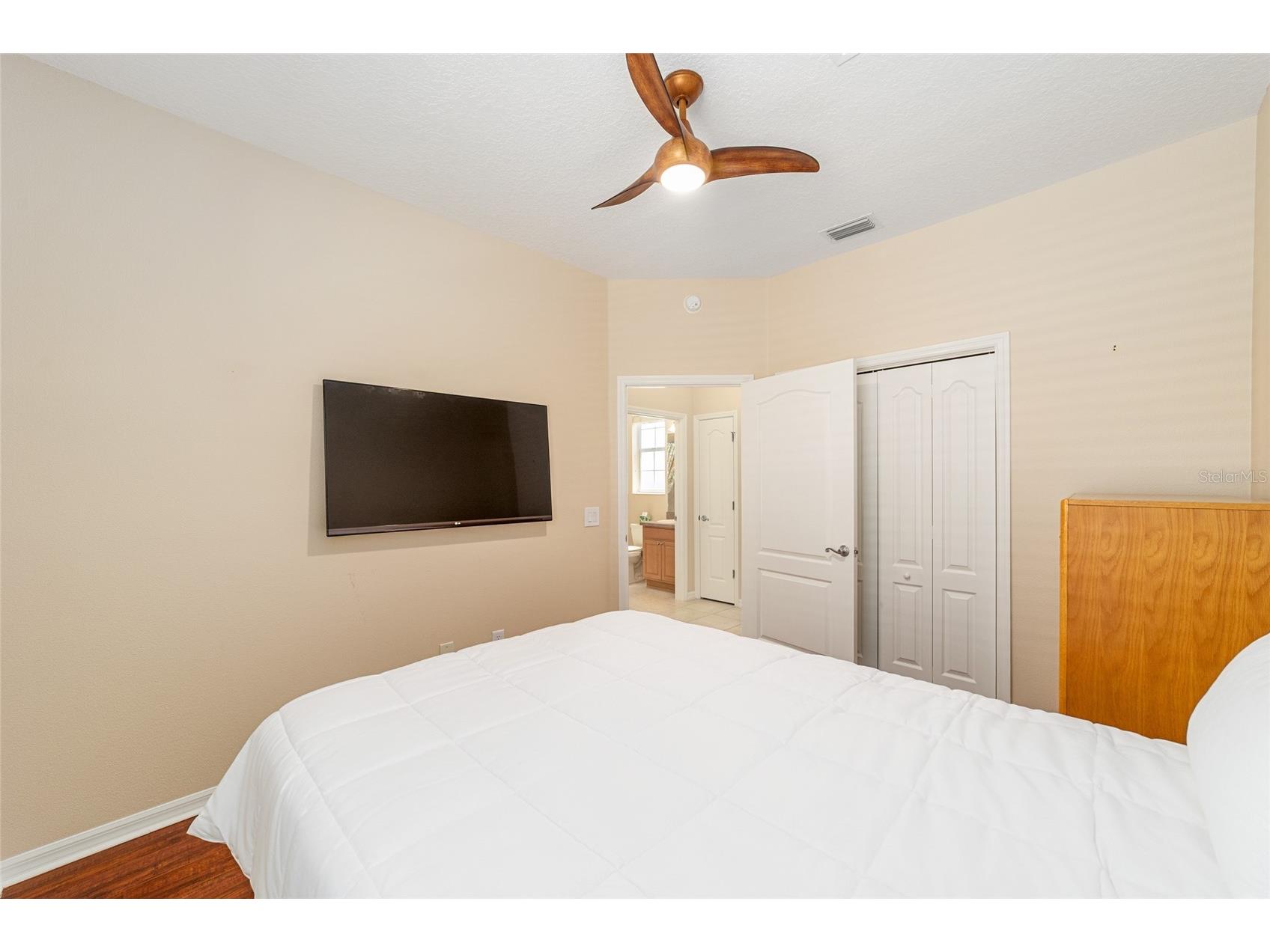 562 Allenwood Loop The Villages FL 32162 OM726346 image26