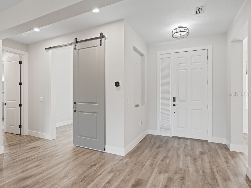 562 Dowling Circle Lady Lake FL 32159 G5104366 image6