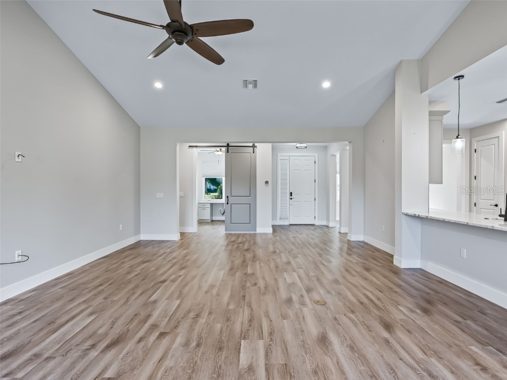 562 Dowling Circle Lady Lake FL 32159 G5104366 image9