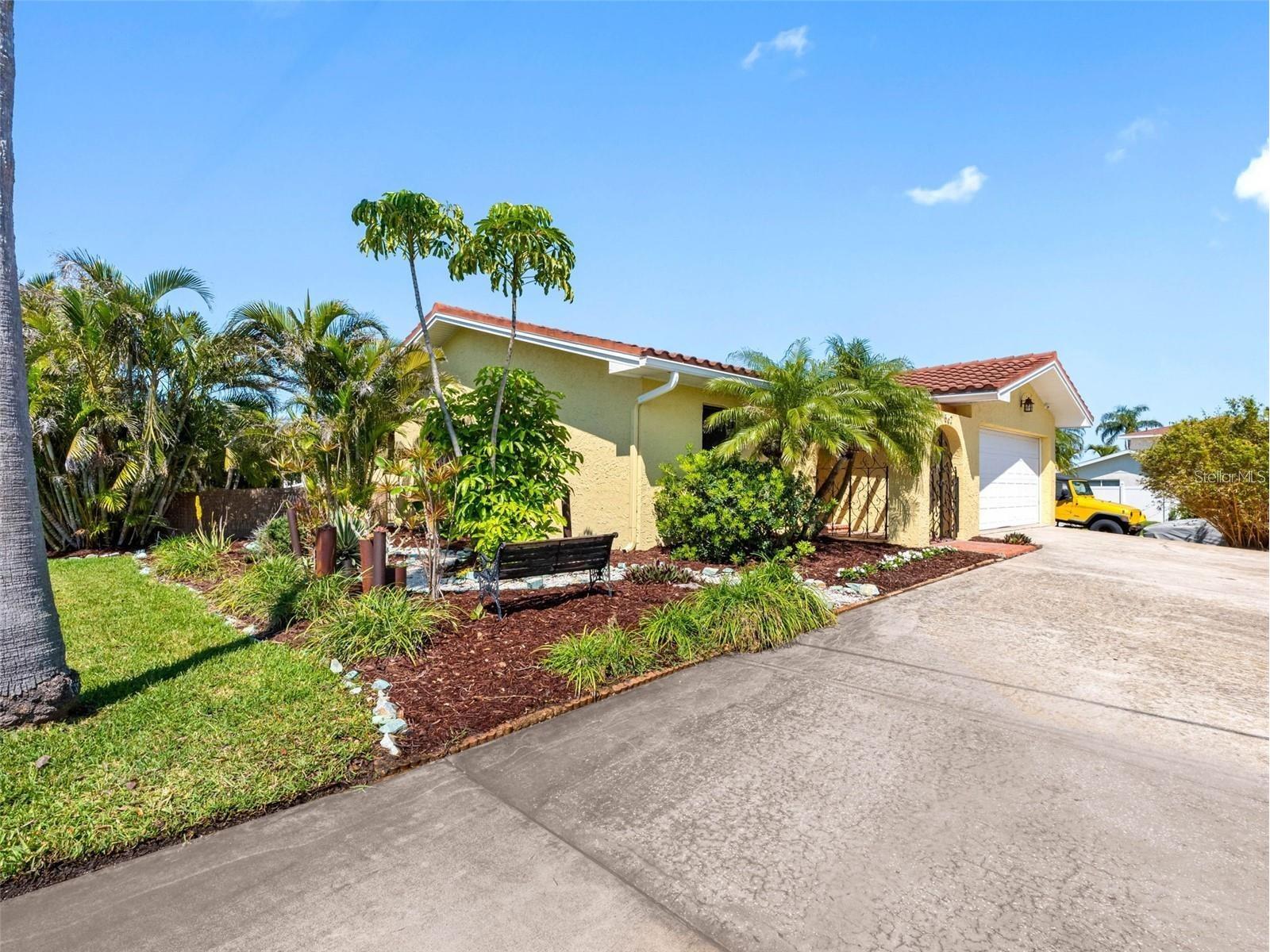 562 Johns Pass Avenue Madeira Beach FL 33708 - INTRACOASTAL TB8496800 image14