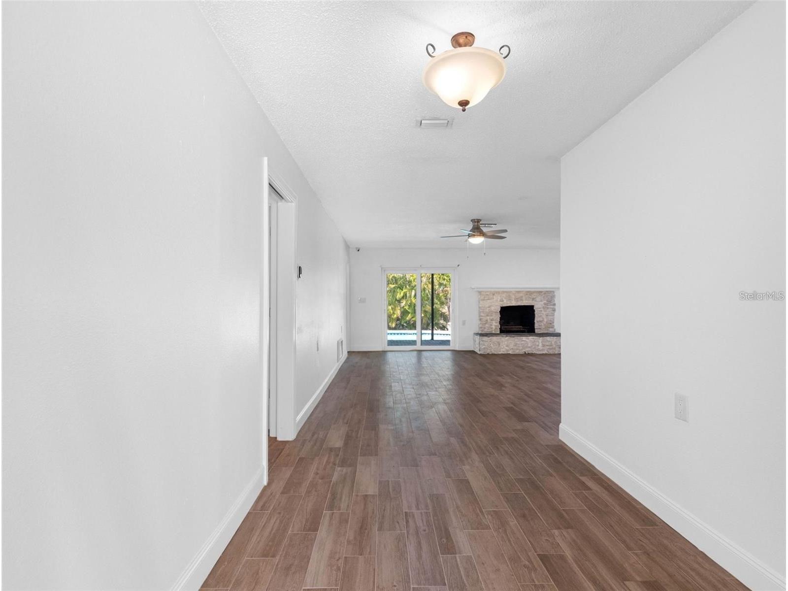 562 Johns Pass Avenue Madeira Beach FL 33708 - INTRACOASTAL TB8496800 image16