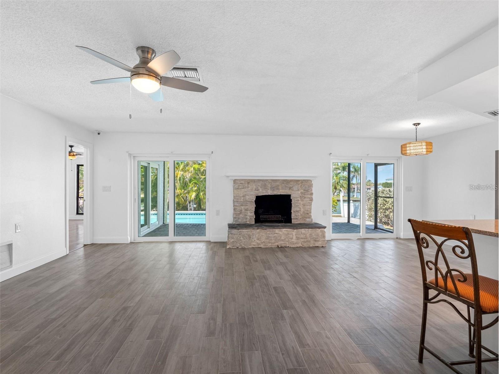 562 Johns Pass Avenue Madeira Beach FL 33708 - INTRACOASTAL TB8496800 image19