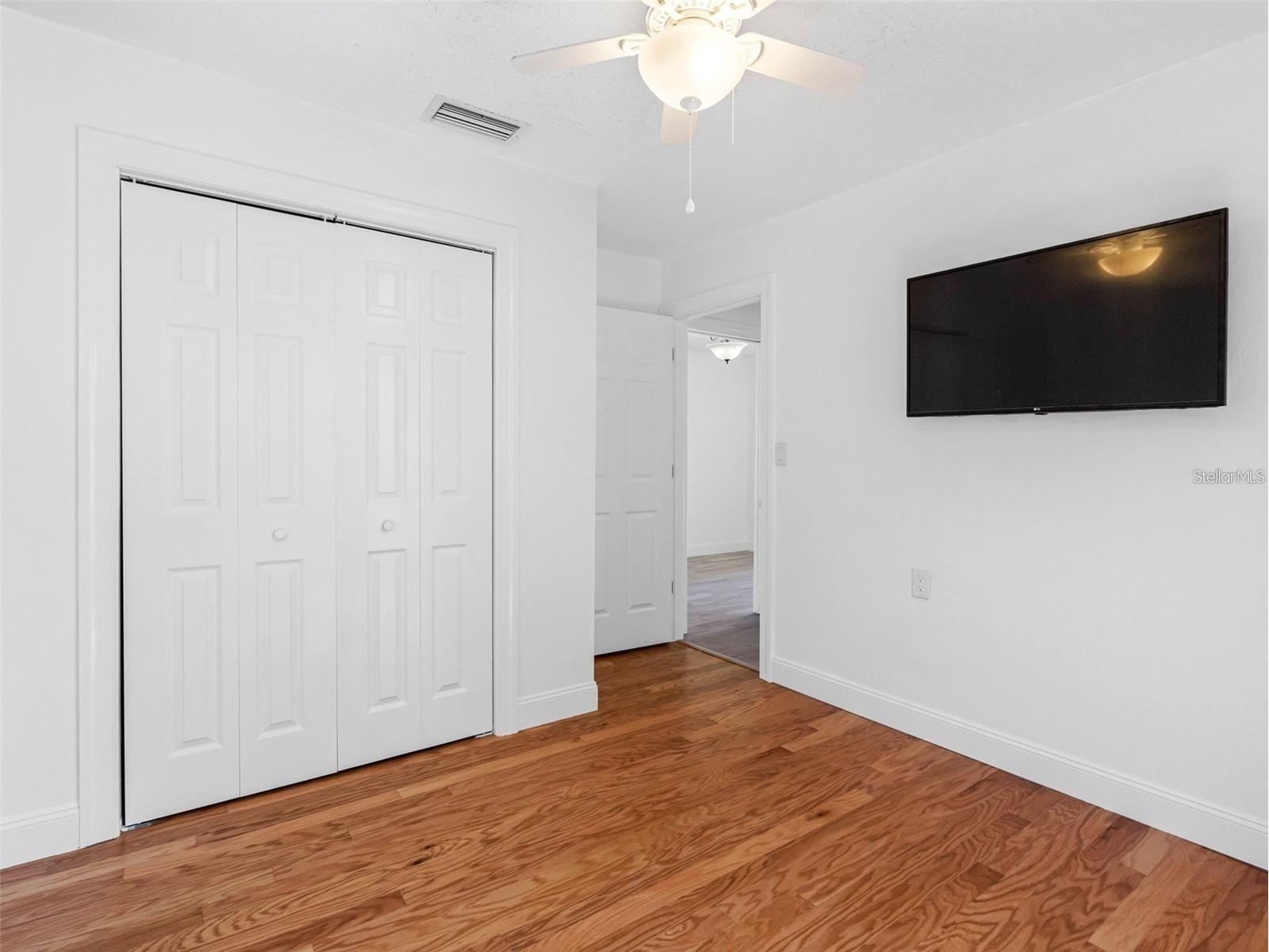 562 Johns Pass Avenue Madeira Beach FL 33708 - INTRACOASTAL TB8496800 image21