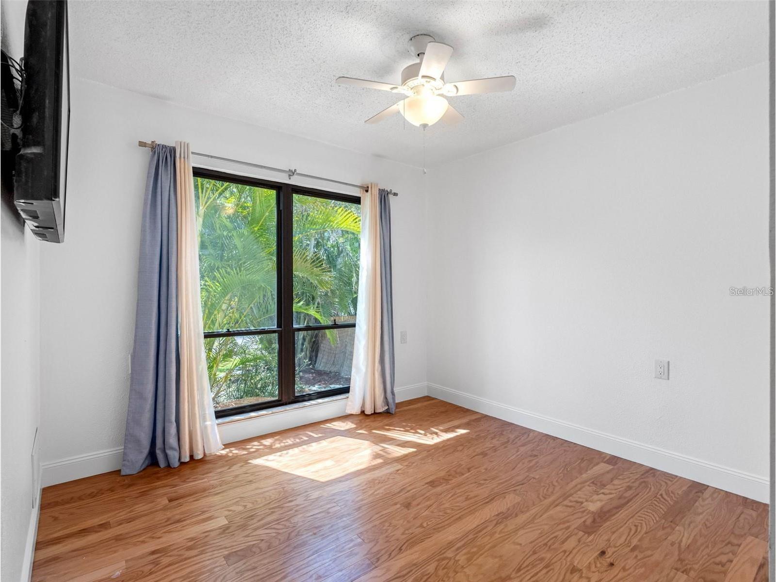 562 Johns Pass Avenue Madeira Beach FL 33708 - INTRACOASTAL TB8496800 image22