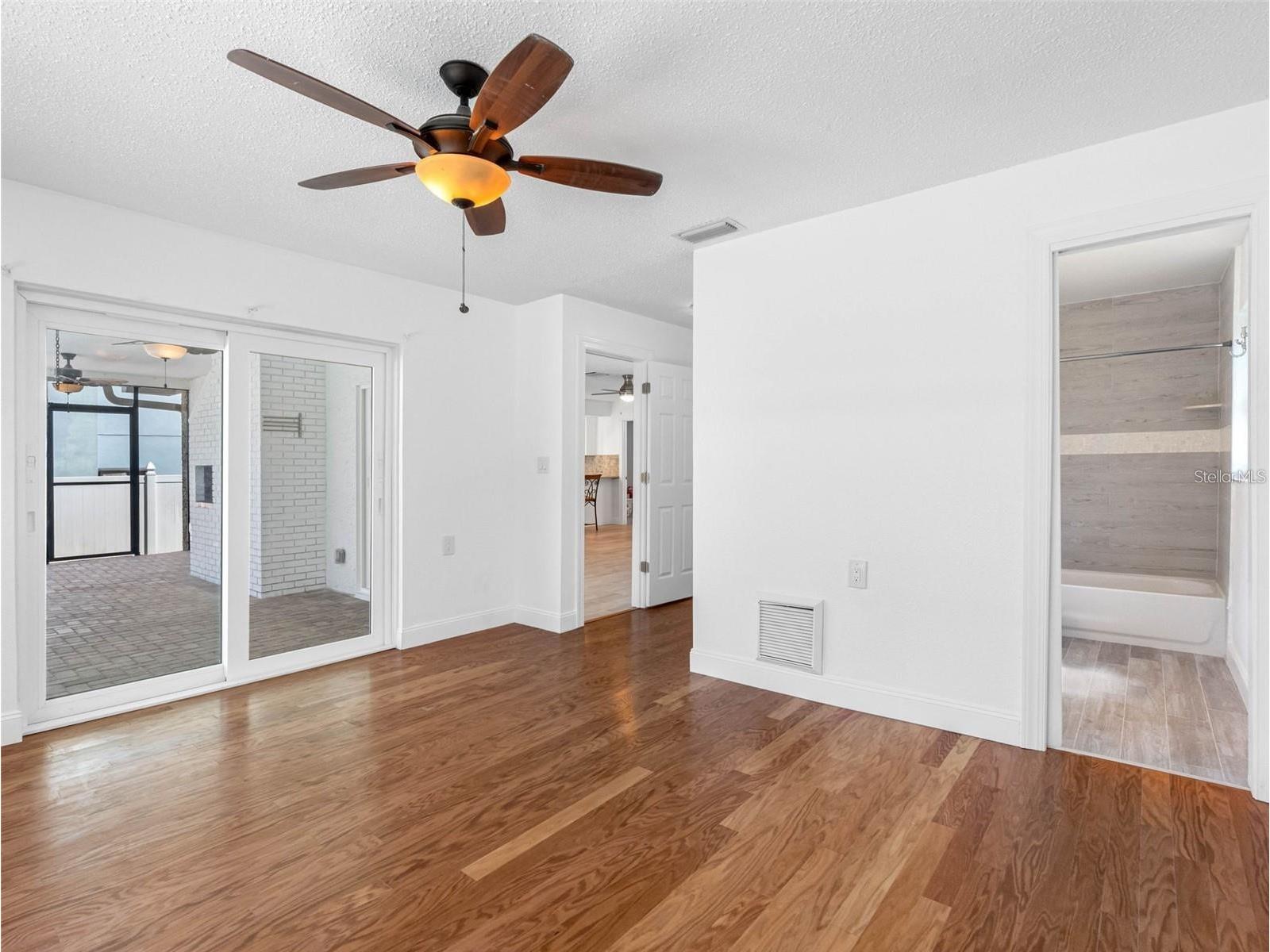 562 Johns Pass Avenue Madeira Beach FL 33708 - INTRACOASTAL TB8496800 image31