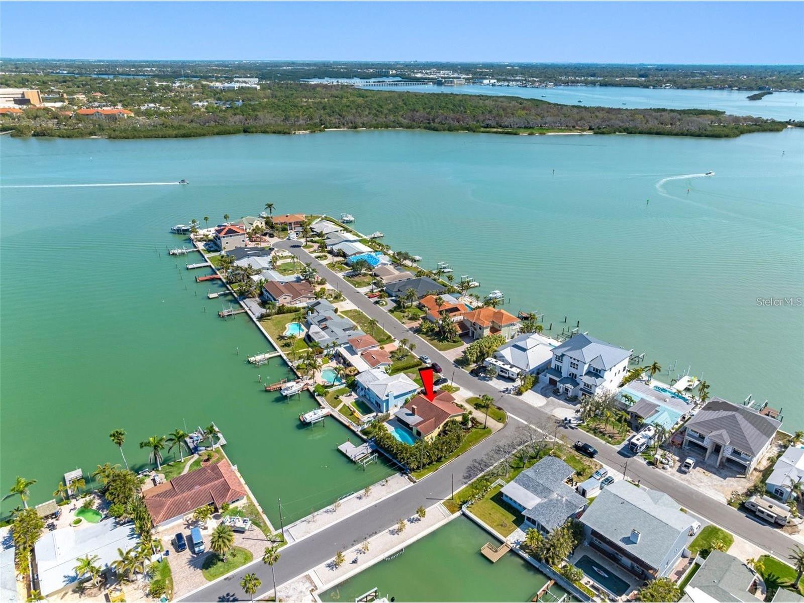 562 Johns Pass Avenue Madeira Beach FL 33708 - INTRACOASTAL TB8496800 image4