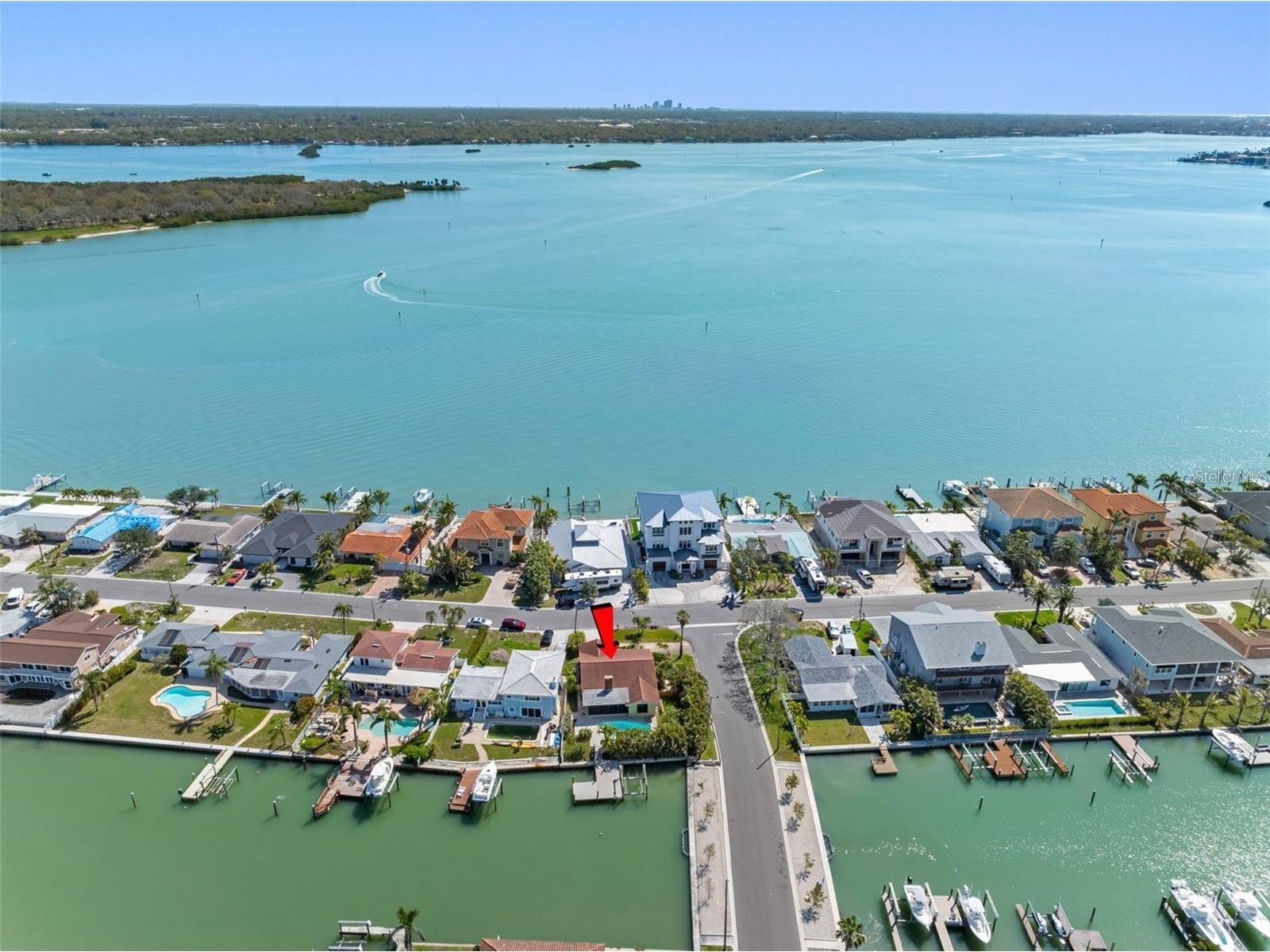 562 Johns Pass Avenue Madeira Beach FL 33708 - INTRACOASTAL TB8496800 image5