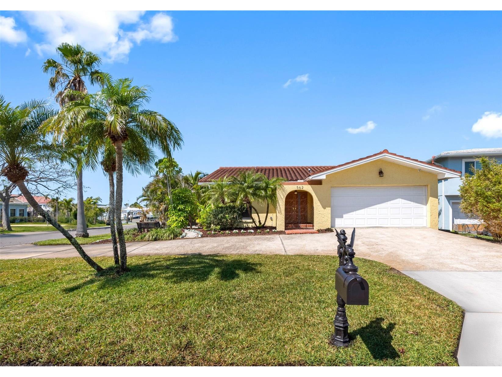 562 Johns Pass Avenue Madeira Beach FL 33708 TB8520269 image12