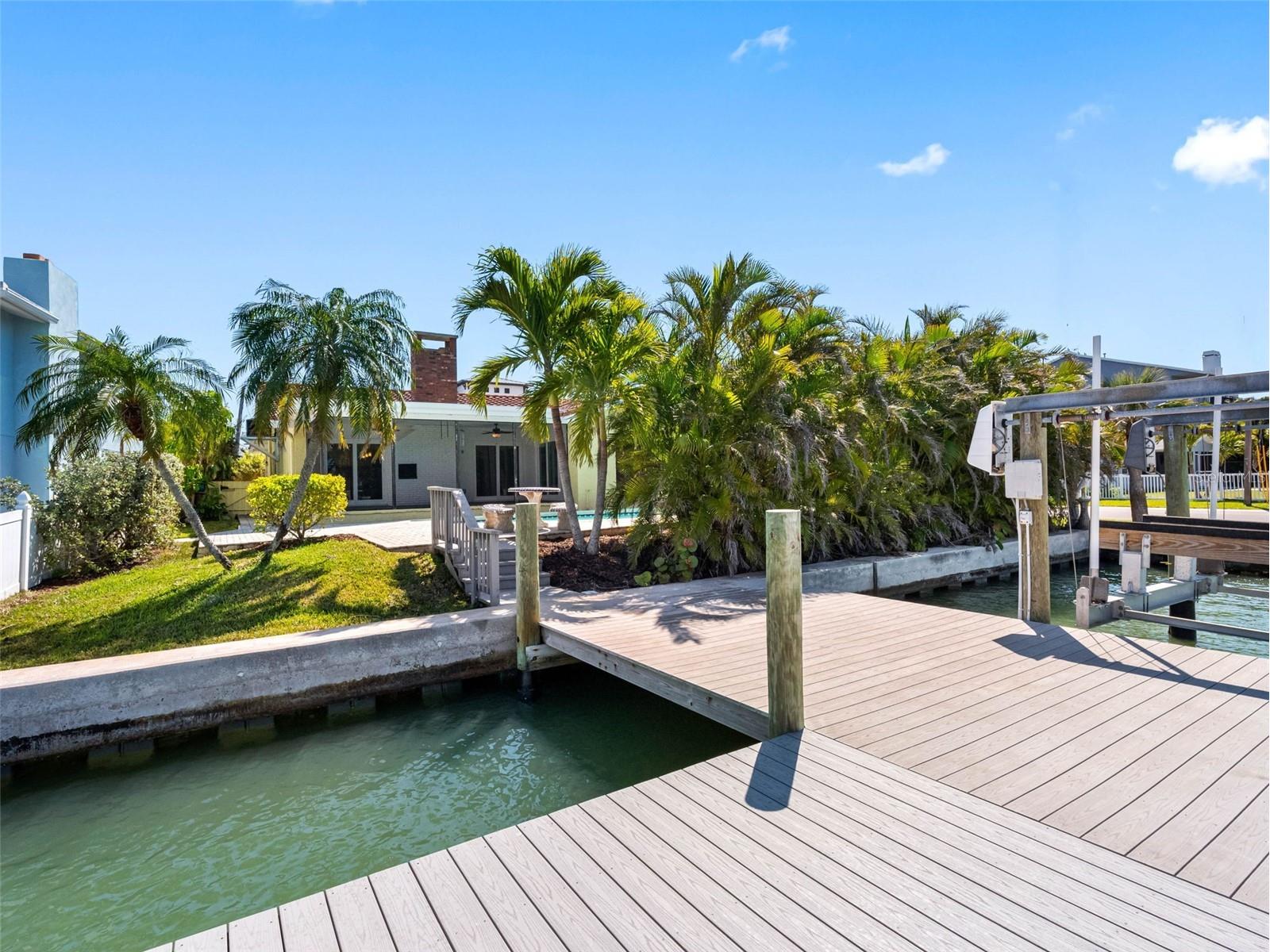 562 Johns Pass Avenue Madeira Beach FL 33708 TB8520269 image25