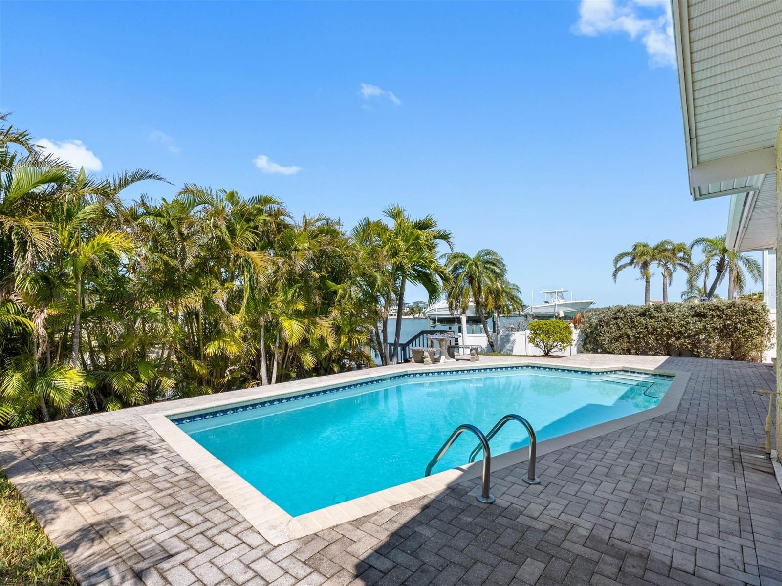 562 Johns Pass Avenue Madeira Beach FL 33708 TB8520269 image28