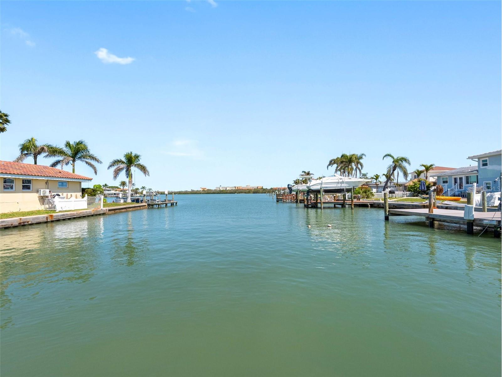 562 Johns Pass Avenue Madeira Beach FL 33708 TB8520269 image8