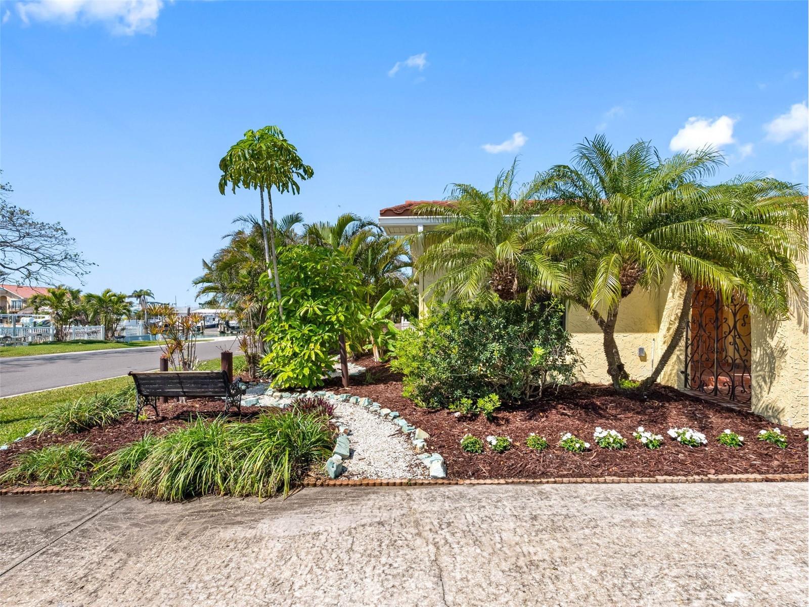 562 Johns Pass Avenue Madeira Beach FL 33708 TB8520269 image9