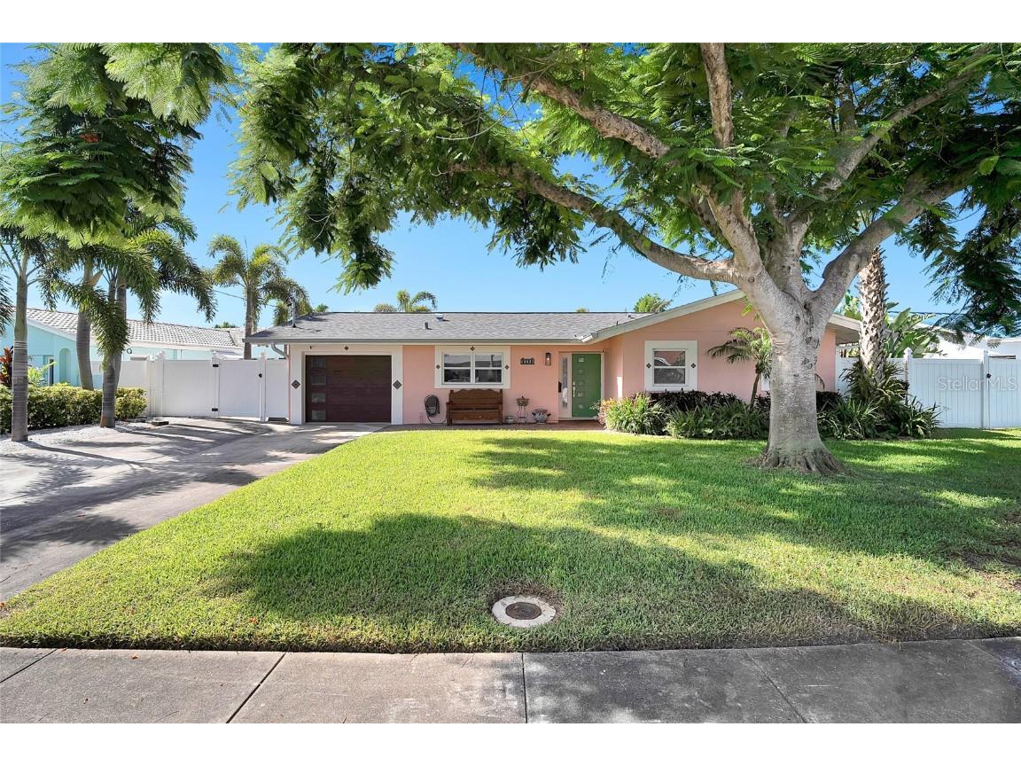 562 Lewis Boulevard SE Saint Petersburg FL 33705 TB8409330 image1