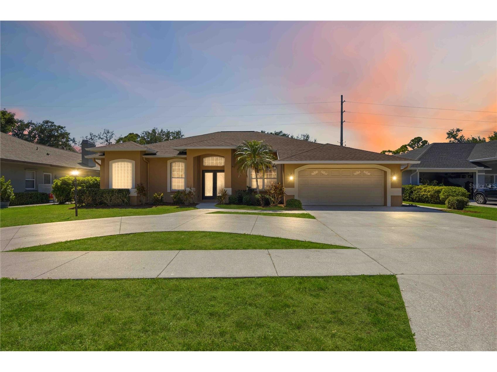 562 Oak Bay Drive Osprey FL 34229 A4690387 image2
