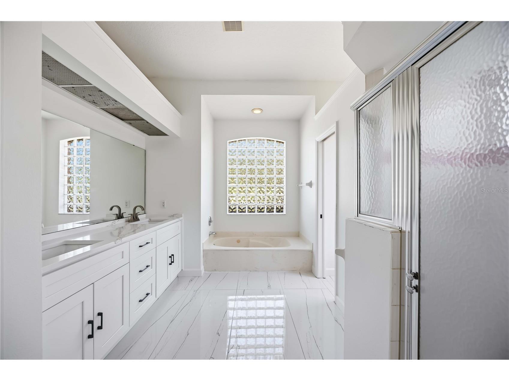 562 Oak Bay Drive Osprey FL 34229 A4690387 image25
