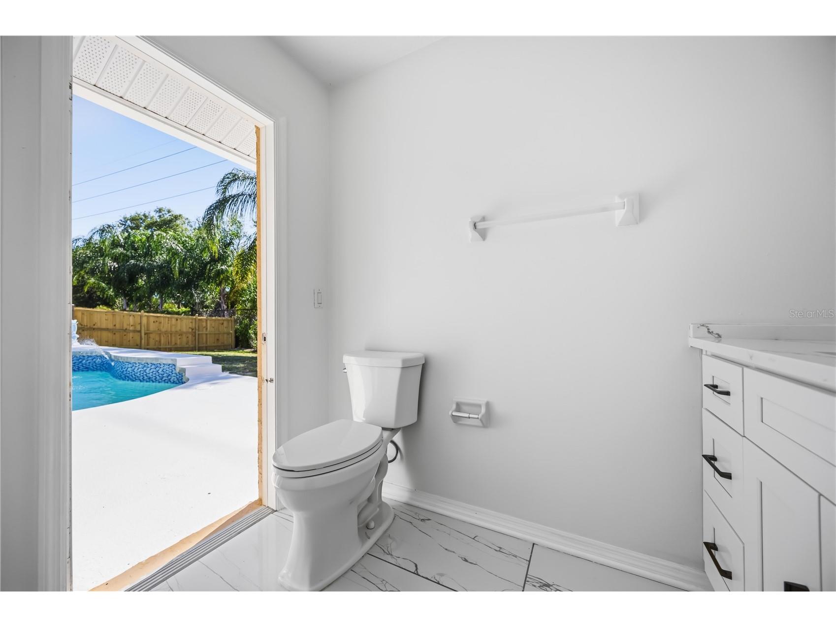 562 Oak Bay Drive Osprey FL 34229 A4690387 image38