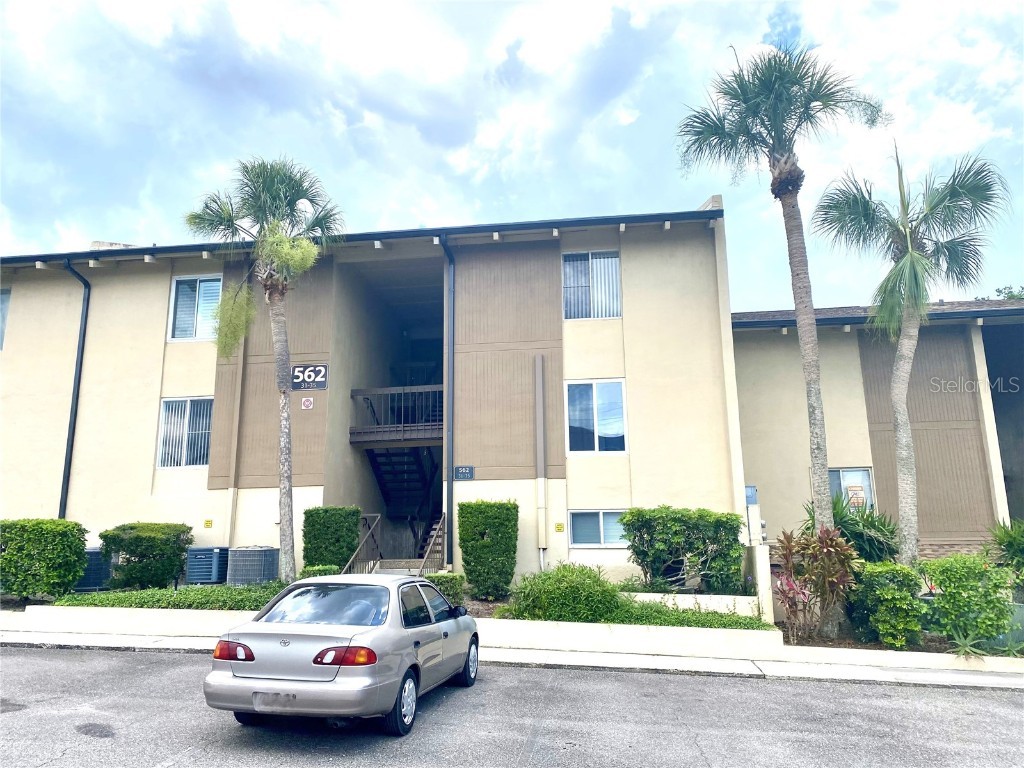 562 Orange Drive #34 Altamonte Springs FL 32701 - LAKE ORIENTA O6208986 image1